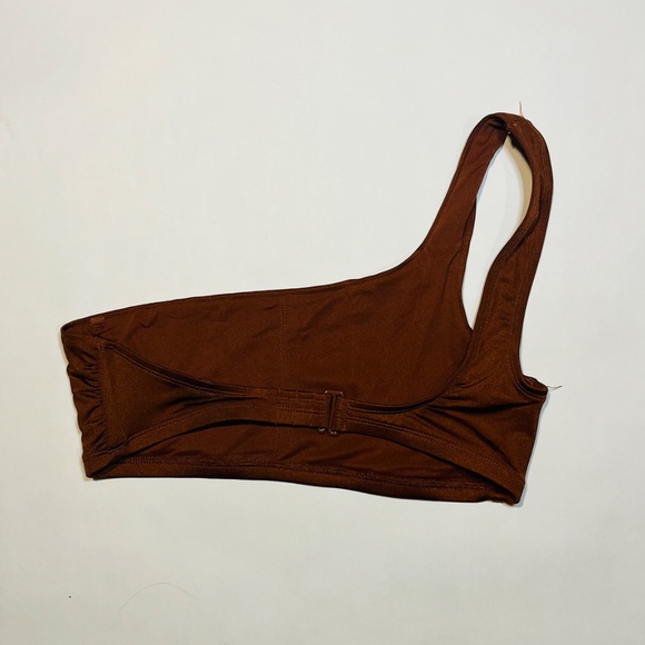 Skye Swimwear Robyn Top One-Shoulder Bikini Top - Picture 3 of 4